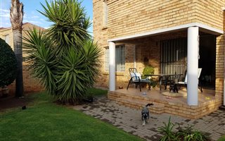 3 Bedroom Duplex in Honeydew