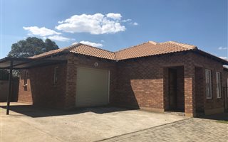 3 Bedroom Townhouse in Geelhoutpark