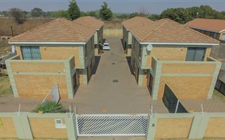 3 Bedroom Townhouse in Brackenhurst
