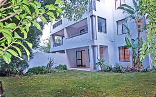 2 Bedroom Townhouse in Melrose