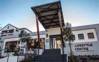 3 Bedroom Apartment in Petervale