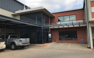 380 m² Office Space in Irene