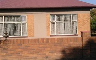 3 Bedroom House in Glenvarloch