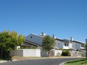 3 Bedroom Duplex in Die Boord