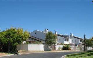 3 Bedroom Duplex in Die Boord