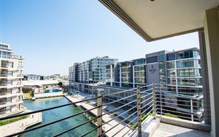 2 Bedroom Apartment in Foreshore