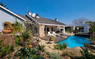 2 Bedroom House in Strathavon