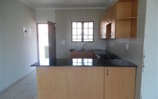 2 Bedroom Townhouse in Halfway House