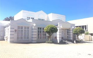 627 m² Office Space in Newton Park