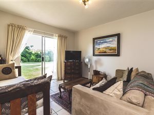 2 Bed Apartment in Beacon Bay