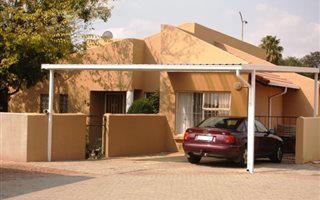3 Bedroom Cluster in Esther Park