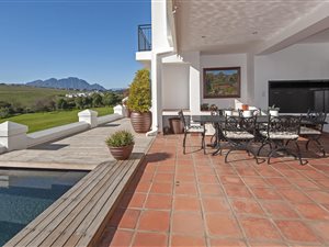 3 Bed House in De Zalze