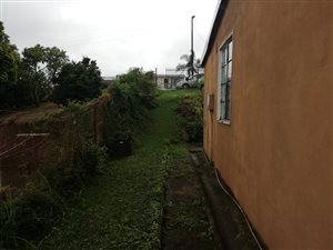 2 Bed House in Bombay Heights
