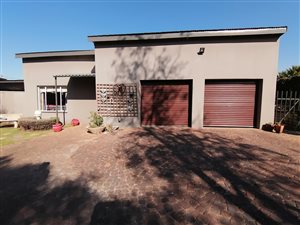 4 Bed House in Rowhill