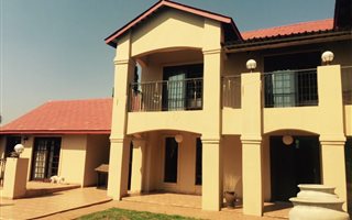 5 Bedroom House in Waterkloof