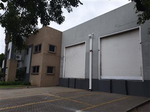 1923.0400390625 m² Commercial space in Paulshof
