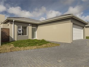 3 Bed Townhouse in Lorraine
