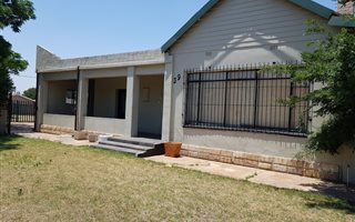 Commercial space in Northmead