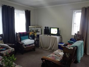 2 Bed Flat in George East