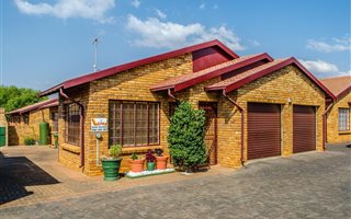 2 Bedroom House in Eike Park