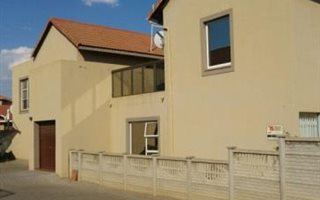 3 Bedroom House in Vanderbijlpark SE4