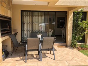 2 Bed Apartment in Melrose North