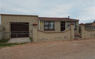 2 Bedroom House in Kwazakhele