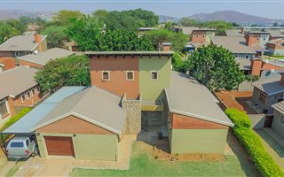 4 Bedroom House in Waterval East