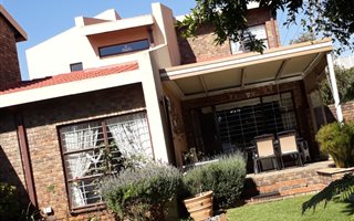 3 Bedroom Duplex in Montgomery Park
