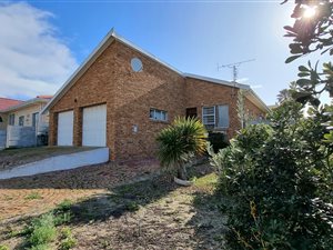 2 Bed House in Yzerfontein