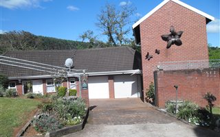 3 Bedroom House in Ferncliffe