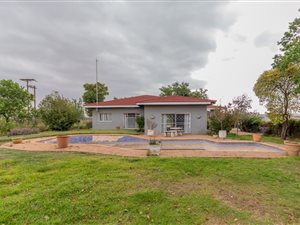 42.8 ha Farm in Withok Estates