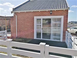 1 Bed Townhouse in Fairview