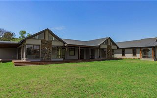 4 Bedroom House in Intaba Ridge Secure Eco Estate