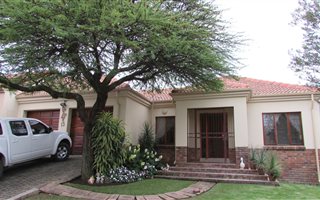 3 Bedroom Townhouse in Elandsrand