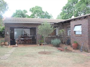 2 Bedroom House in Ruimsig