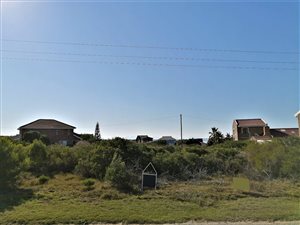 611 m² Land available in Boggomsbaai