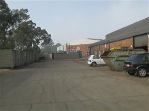 301 m² Commercial space in Benoni AH