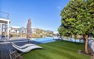 4 Bedroom House in Thesen Islands