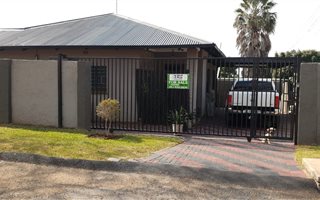 3 Bedroom House in Newlands