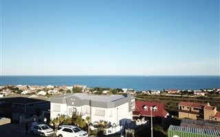 5 Bedroom House in Tergniet