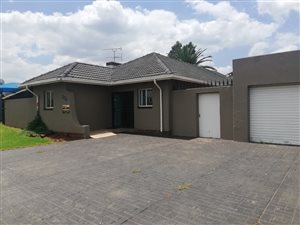Commercial space in Beyers Park