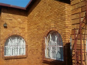 4 Bedroom House in Bakerton
