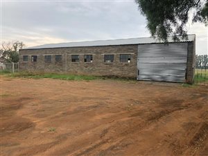 500 m² Commercial space in Bainsvlei