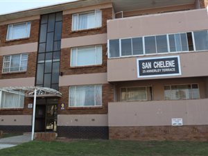 2 Bed Apartment in Port Elizabeth Central