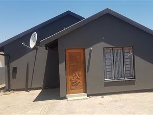 3 Bed House in Vosloorus