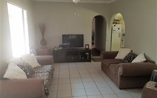 4 Bedroom House in Risiville