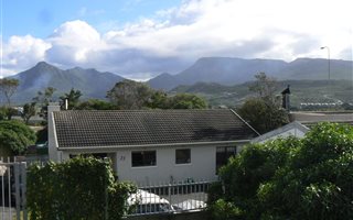2 Bedroom House in Capri