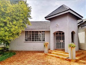 4 Bed House in Wilkoppies