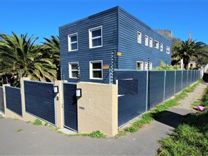 6 Bed House in Oranjezicht